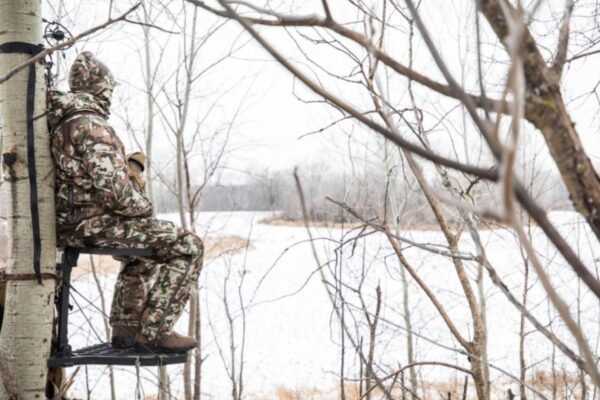 Best Hunting Accessories For Cold Weather