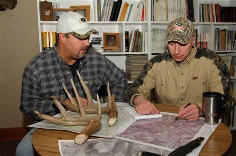 How to Scout Deer Hunting Areas Before the Season Starts