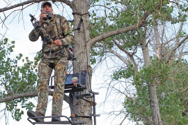 Selecting the Best Hunting Treestand for Safety and Comfort